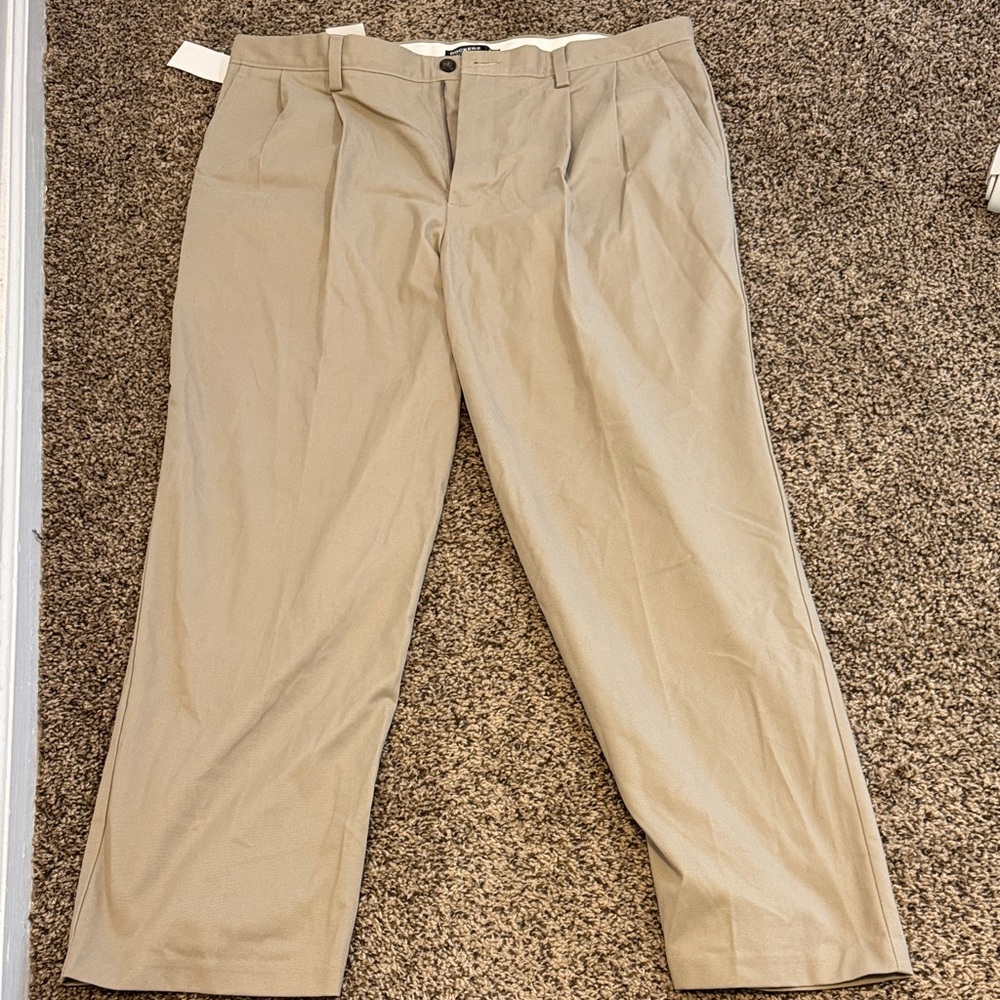 Dockers Men's Tan Chinos
